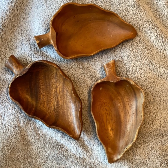 Monkey pod Wood leaf bowl set - Picture 1 of 6
